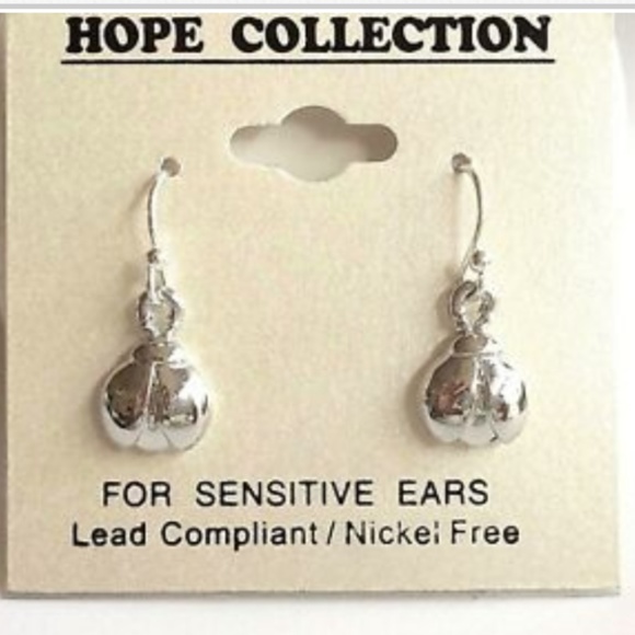 Silver Ladybug Earrings Hypoallergenic Dainty - Picture 6 of 8